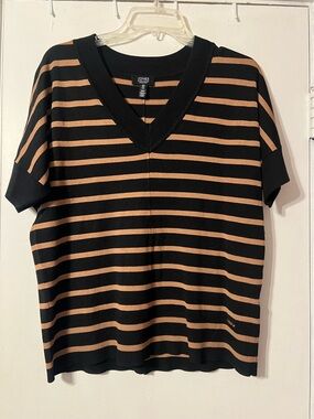Jones New York Black and Camel Striped V-Neck Knit Top